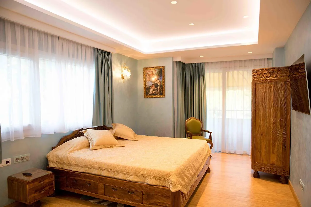 Eco Geo Sol Villa Lloret de Mar 0*,